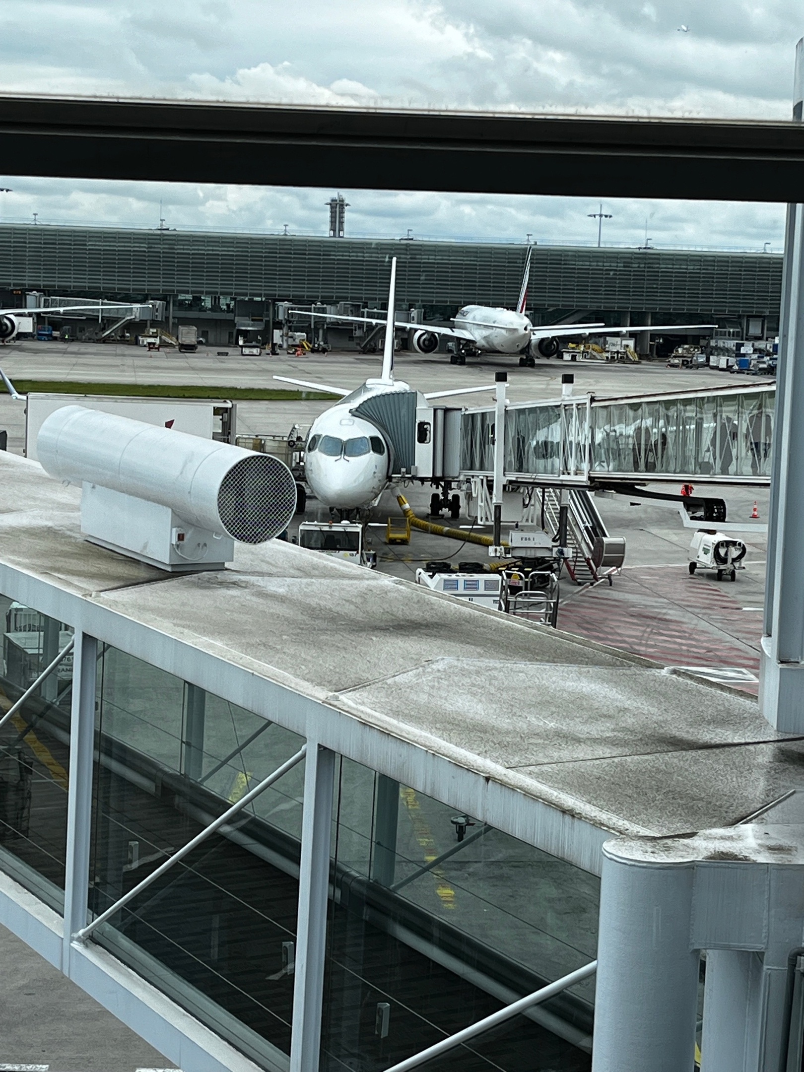 Фото Летал в апреле 2024 года на Air France, рейс Париж - Мюнхен на А220-300 в Эконом-классе