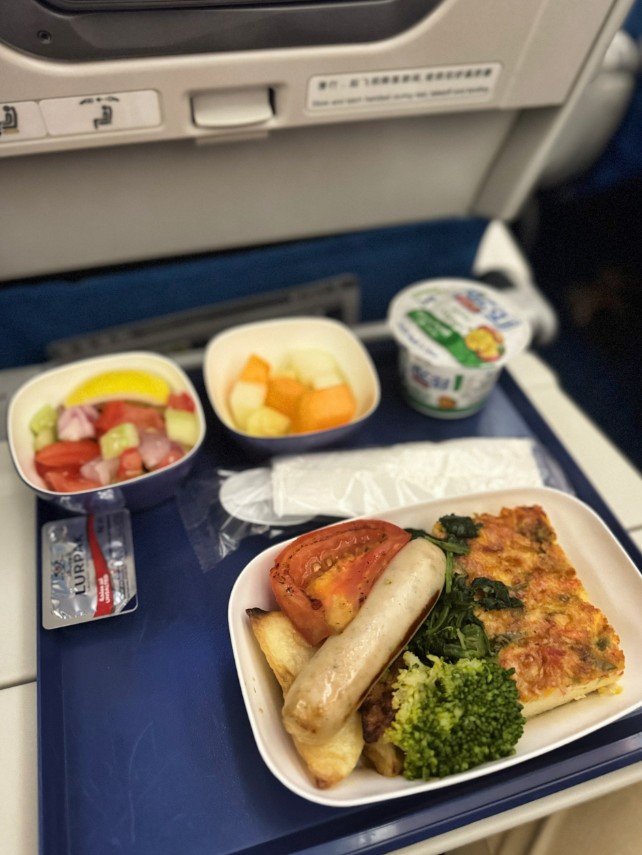 Фото Хороший и комфортный полёт на Xiamen Airlines с едой.