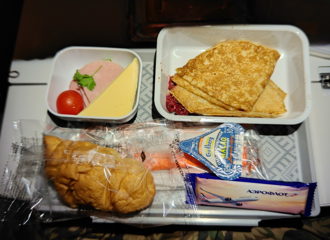 Фото На обоих рейсах бортпроводники вели себя максимально сухо и без улыбки