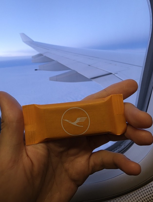 Фото Рейс из Гонконга в Германию Люфтганзой на Эйрбасе.