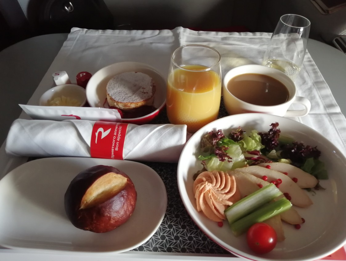 Фото Сервис супер, бортпроводник крайне клиентоориентированы и питание отличное!