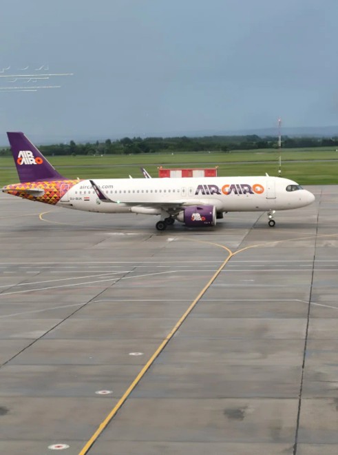 Фото Посадка была очень мягкой, прям волшебной. Но самолёт тесный - ноги деть некуда.