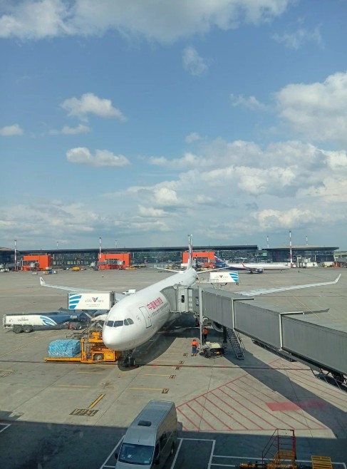 Фото Самолеты чистые, новые. Вылет без задержек. Летели из Москвы на остров Хайнань с пересадкой.