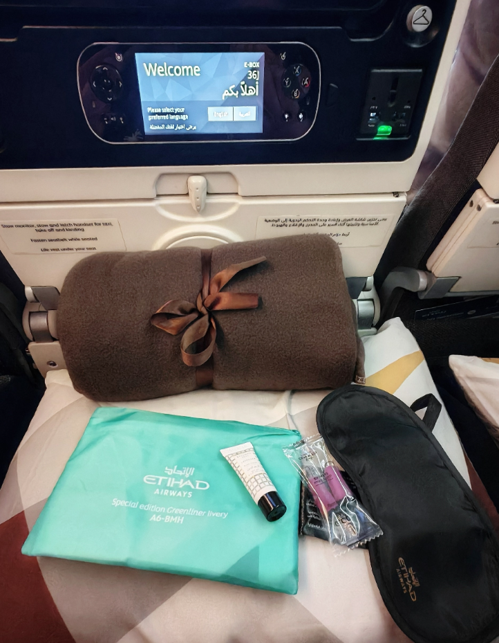 Фото Перелёт Ханой-Абу-Даби-Москва авиакомпанией Etihad Airways: комфорт и развлечения на высоте