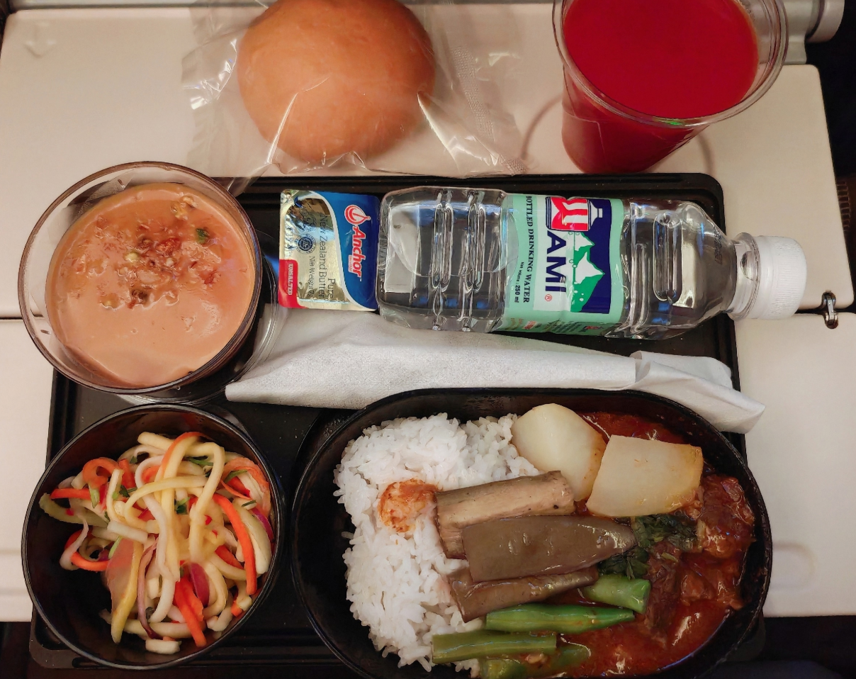 Фото Перелёт Ханой-Абу-Даби-Москва авиакомпанией Etihad Airways: комфорт и развлечения на высоте