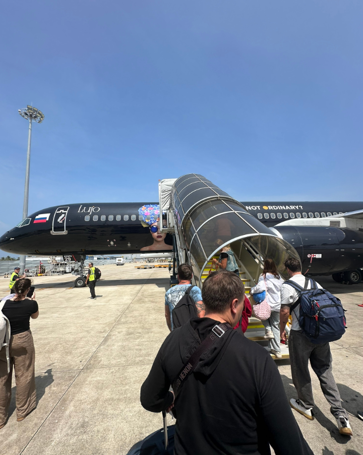 Фото Очень комфортный полет в самолете, который состоит только из бизнес-класса!