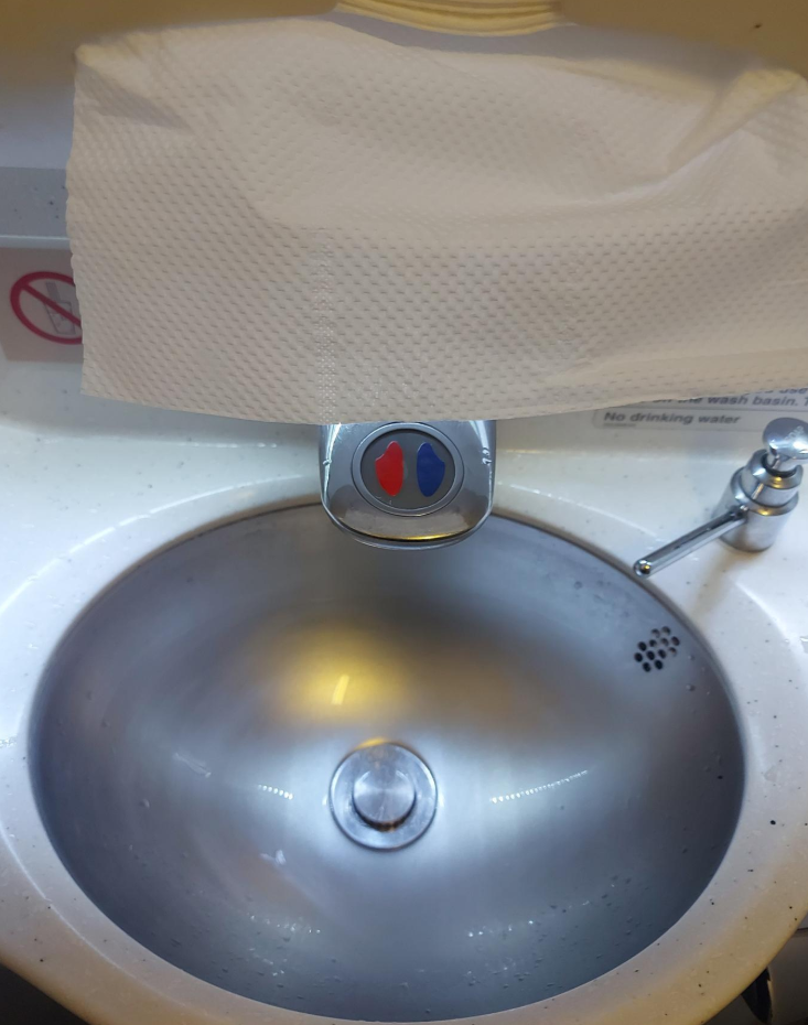 Фото Интересный опыт полета с азиатской авиакомпанией. Из недостатков - задержки, возможен овербукинг.