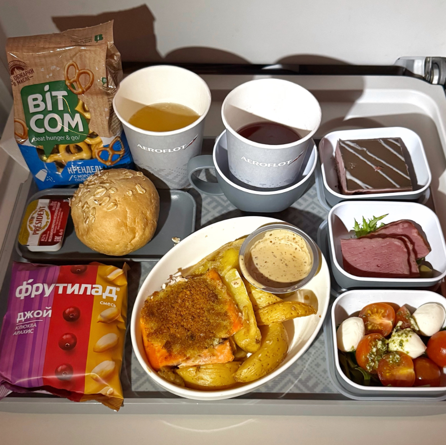 Фото Прекрансый и вкусный перелёт Аэрофлотом в Москву