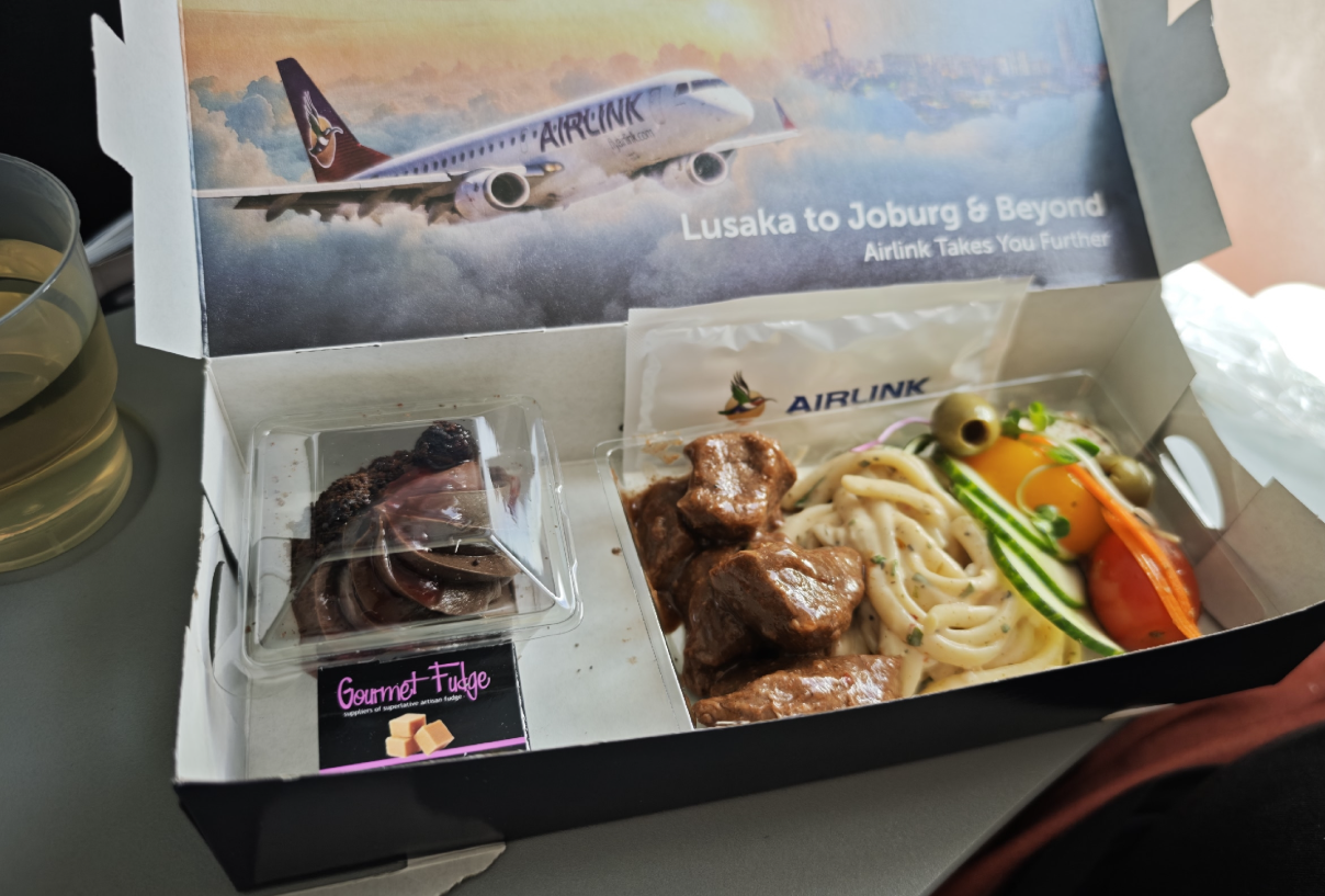 Фото Хорошие перелёты Эйрлинком со съедобным питанием
