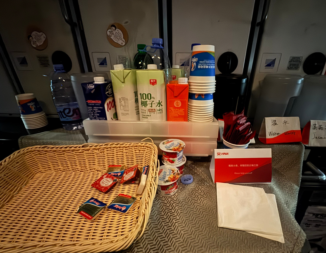 Фото Рейс из Китая в Мексику. Повезло, что борт был заполнен средне.