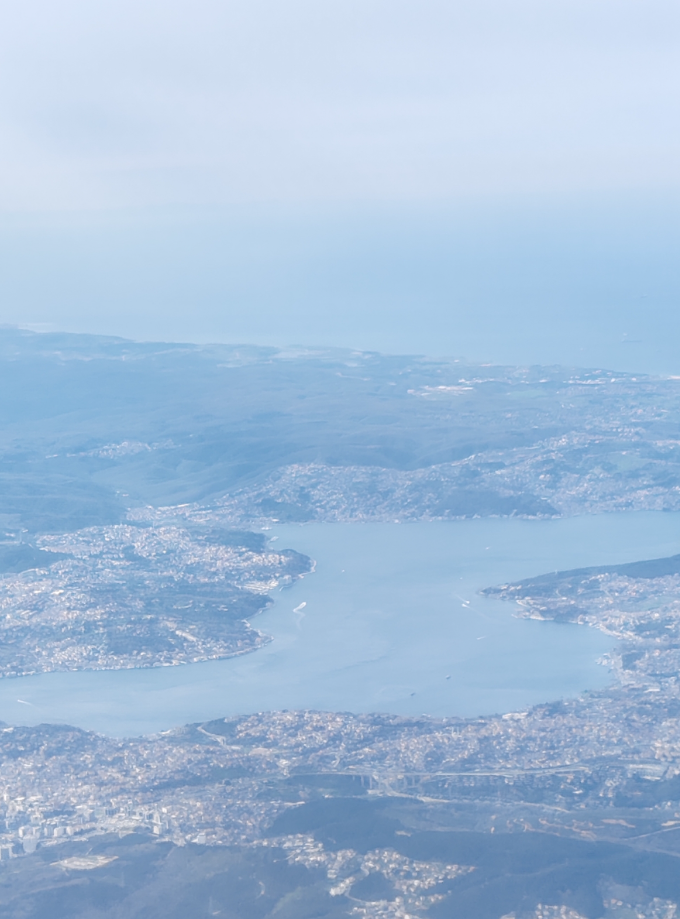 Фото Очень милые бортпроводники. На этом все! Алкоголь весь российский.