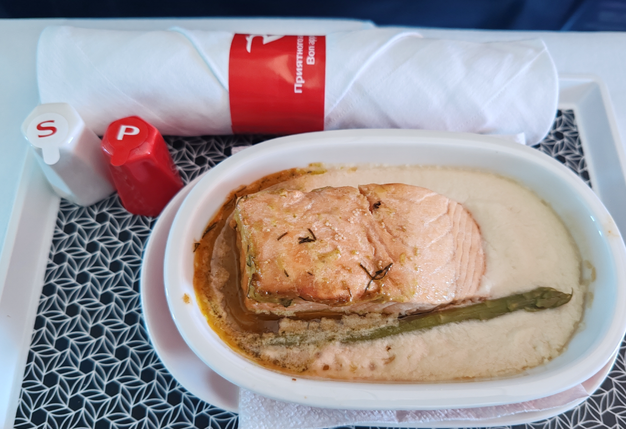 Фото Очень милые бортпроводники. На этом все! Алкоголь весь российский.