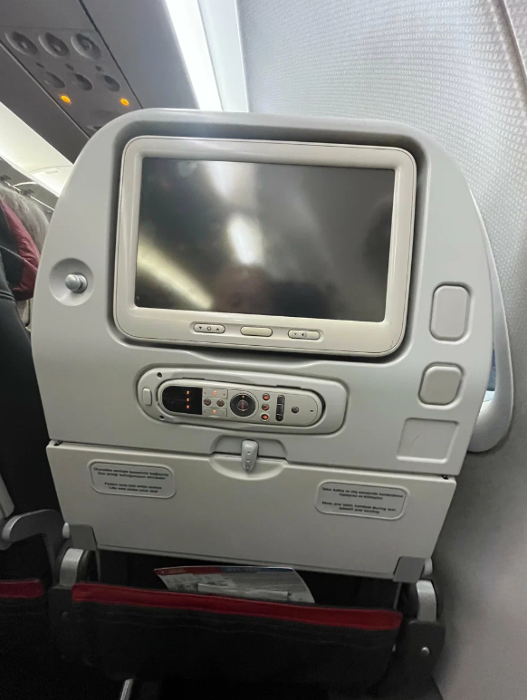 Фото Очень понравилось все, грамотная посадка в самолёт, приветливый персонал, нареканий никаких.